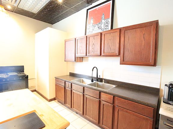 4th image of 123 N Sale St