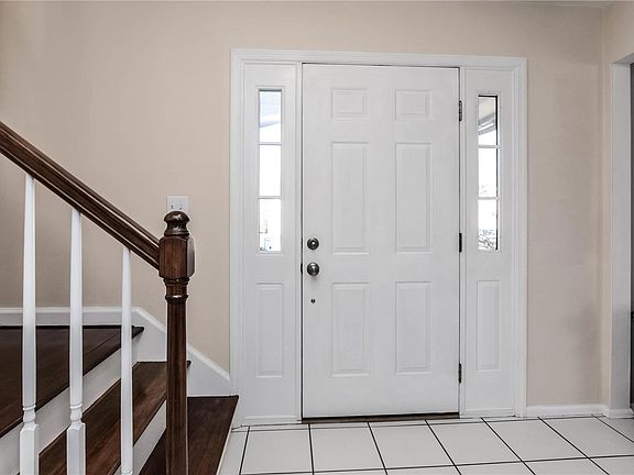 Welcoming bright entryway