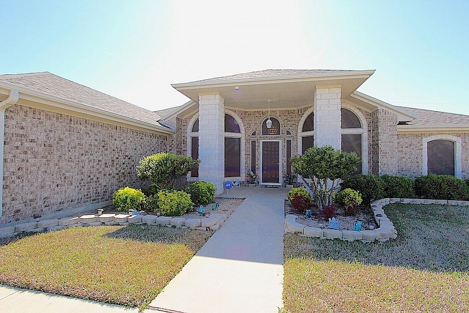 1st image of 1019 Tumbleweed Dr