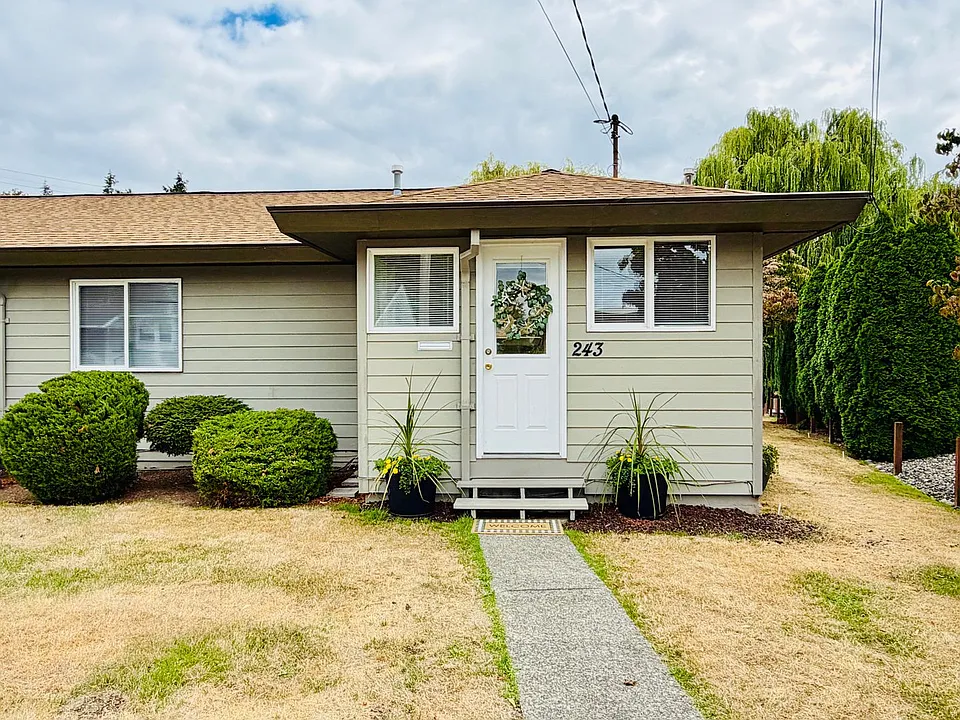 243 Apple St