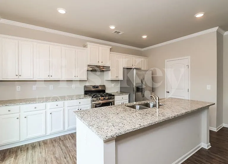 412 Trail Finders Way — Photo 7