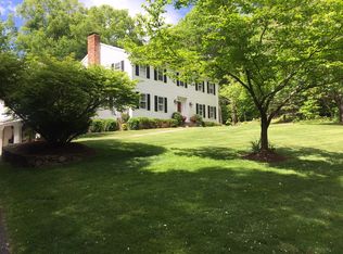 8 Thorp Dr, Weston, CT 06883