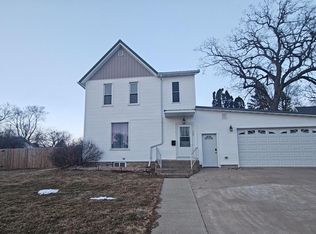 727 W Hickory St, Lancaster, WI 53813
