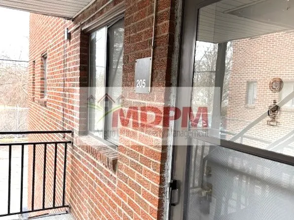 20415 W Seven Mile Rd, Detroit, MI