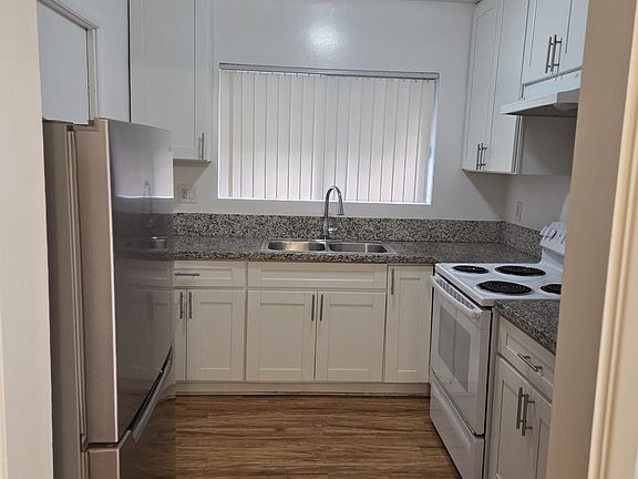4th image of 620 Sunset Blvd #622