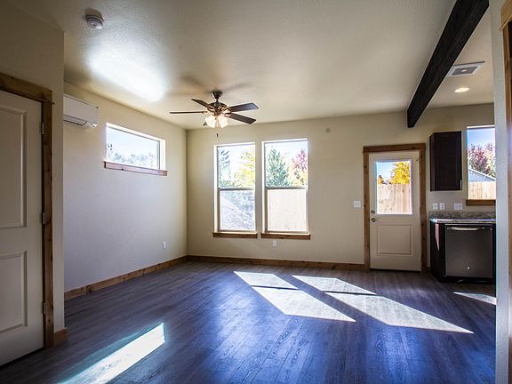 5th image of 2360 Aspen Grv