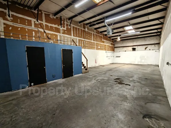 6200 Stainless Way Suite 19, Anderson, CA 96007