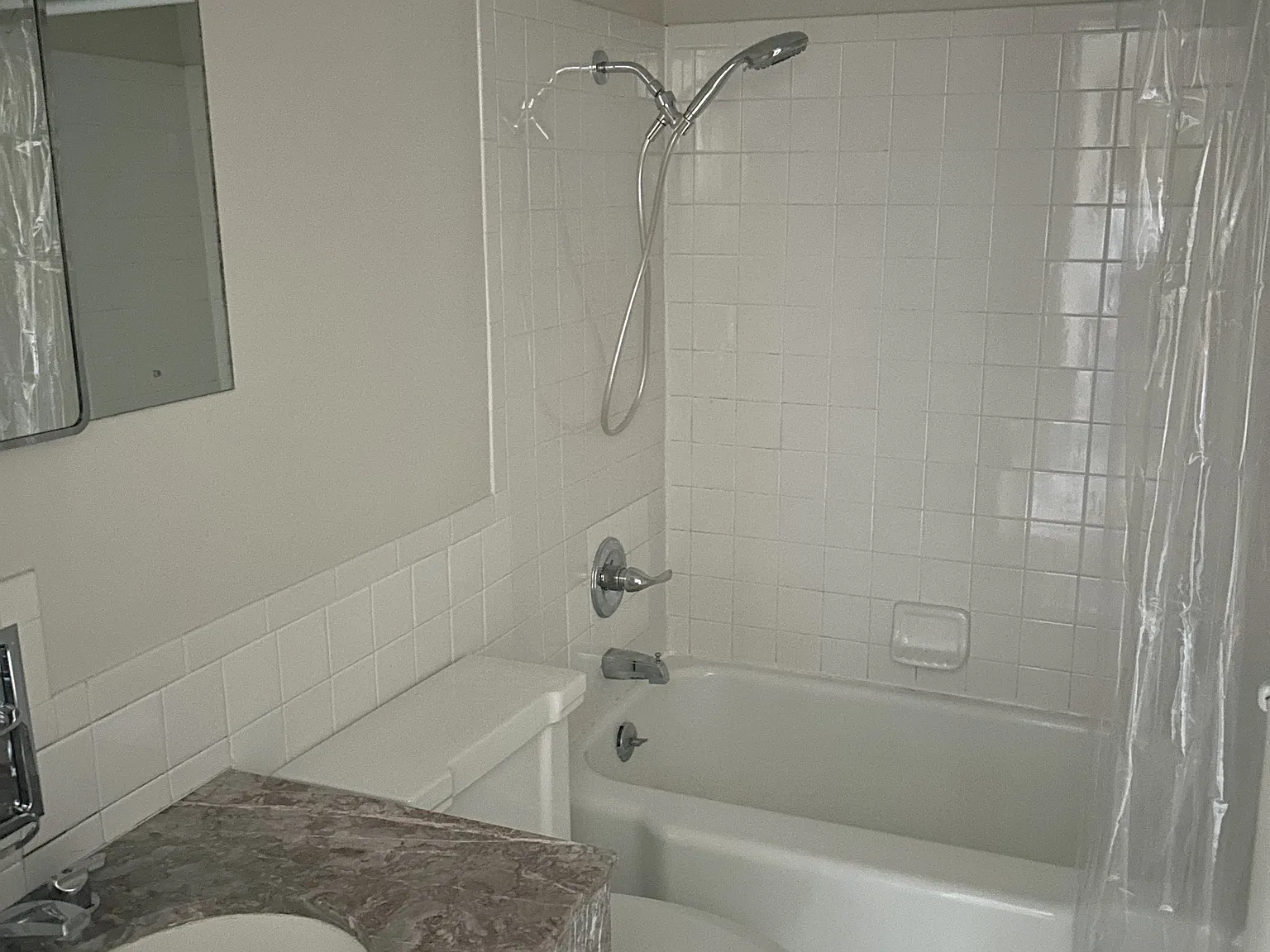 2 bed, 1016 sqft, $1,700 — Photo 4