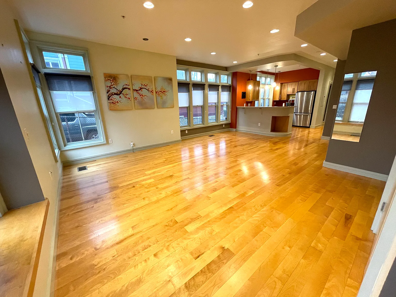 3 bed, 1136 sqft, $1,500 — Photo 3