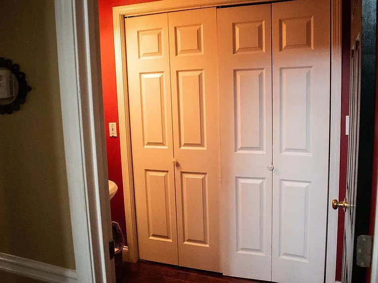 1028 Queensbury Run — Photo 32