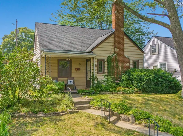 1189 Dover Ave, Grandview, OH 43212