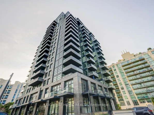 1606 Charles St #306-A, Whitby, ON L1N 0P1