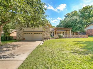 1103 Dawn Dr, Arlington, TX 76010