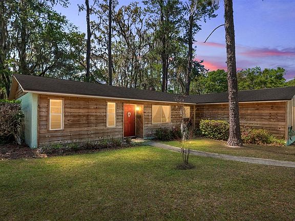 2nd image of 10219 NW 4th Pl