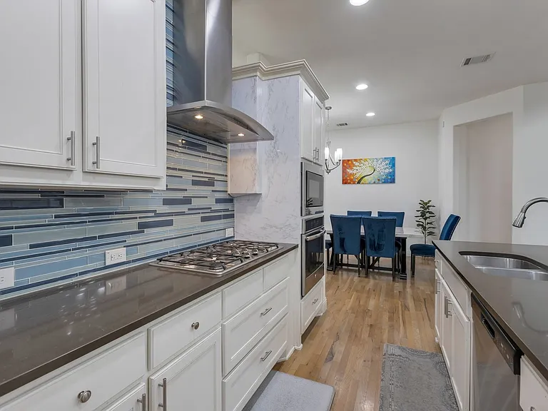 2464 Castle Ridge Dr — Photo 13