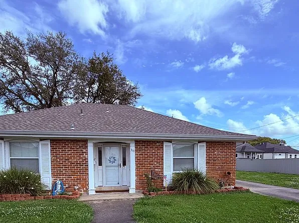 313 Bear Dr, Arabi, LA 70032