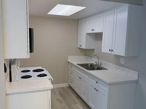 E. 17th, 1809 E 17th St #8, National City, CA 91950