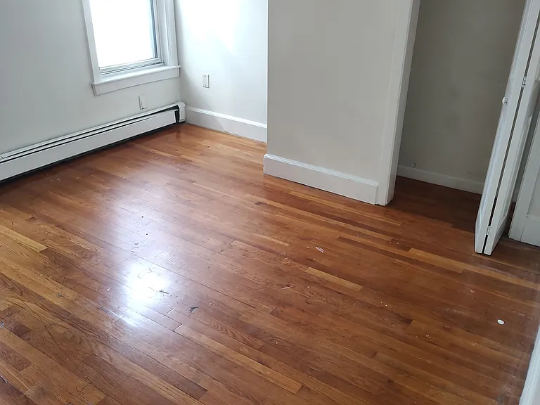 327 Wood Ave — Photo 6