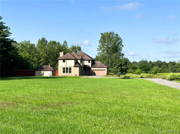 8135 Turin Rd, Rome, NY 13440