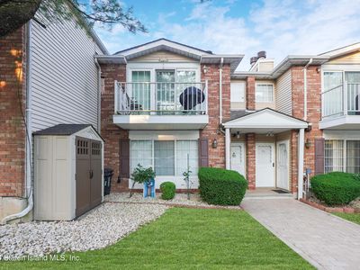 52 Saturn Ln, Staten Island, NY, 10314