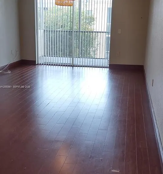 8215 Lake Dr #505 — Photo 4