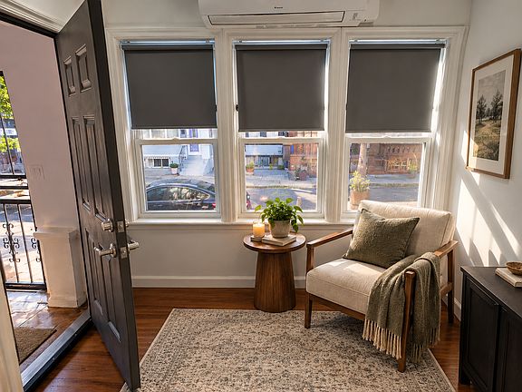 2nd image of 2325 S Croskey St