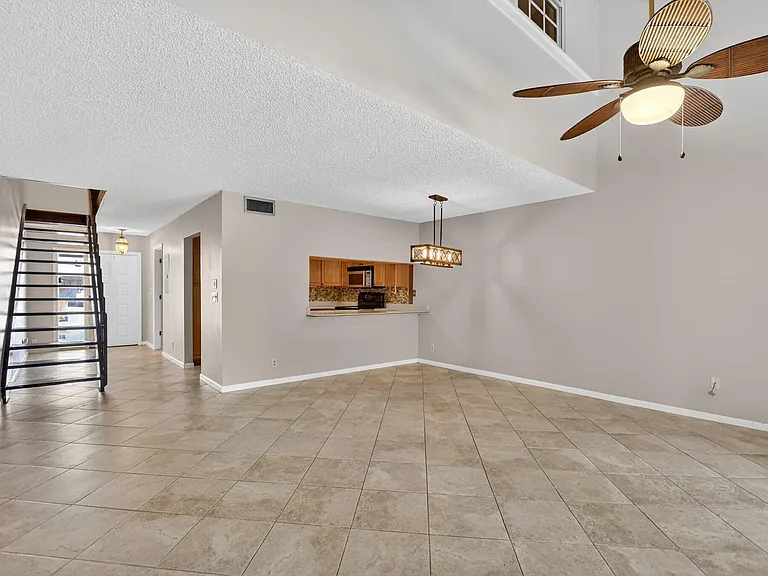 243 NW 45th Ave #243 — Photo 12