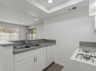 Cerro Vista Apartments, Riverside, CA 92503