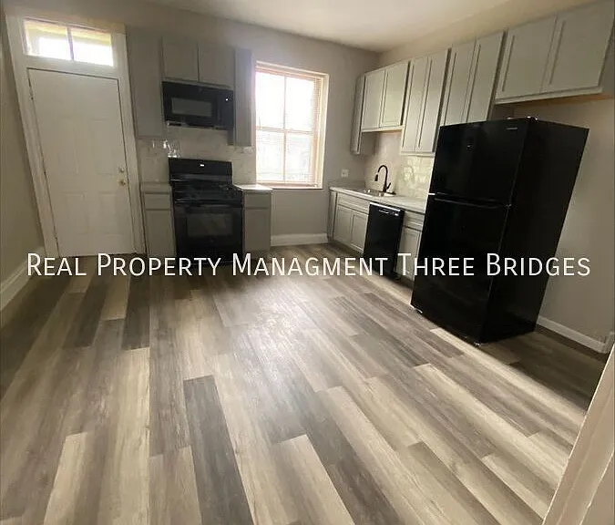 2622 Accomac St #1F — Photo 8