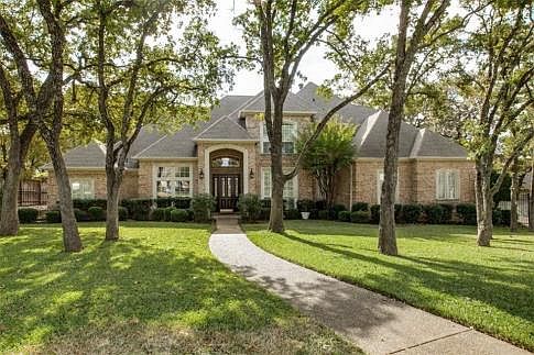 1st image of 612 Dominion Dr
