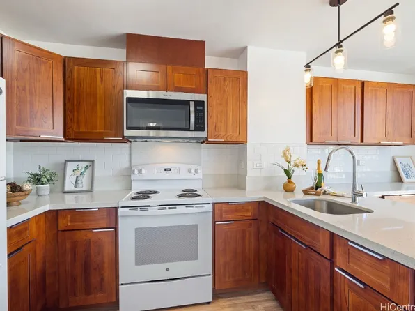 2121 Algaroba St APT 1601, Honolulu, HI 96826