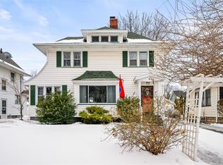 43 Kingsley Rd, Rochester, NY 14612