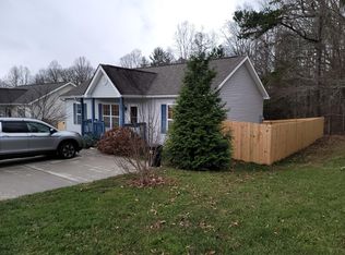 77 W Newberry Dr, Fletcher, NC 28732