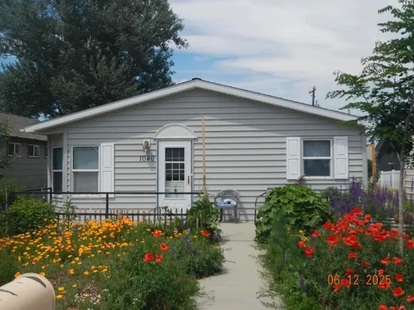 1040 Richards St, Thermopolis, WY 82443