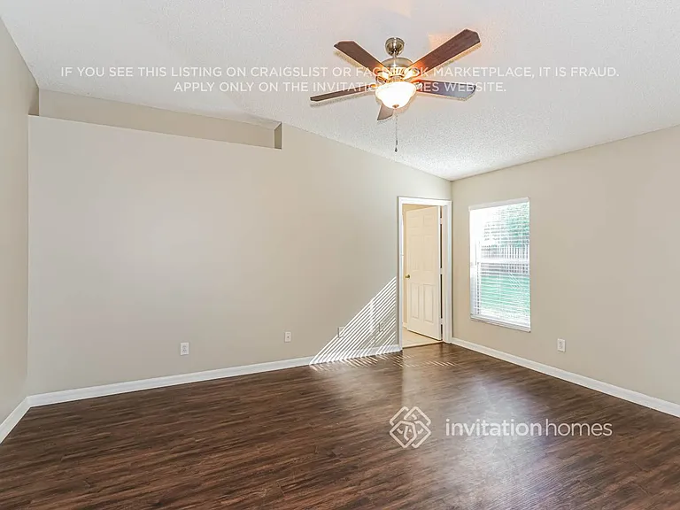 2257 Deercroft Dr — Photo 8