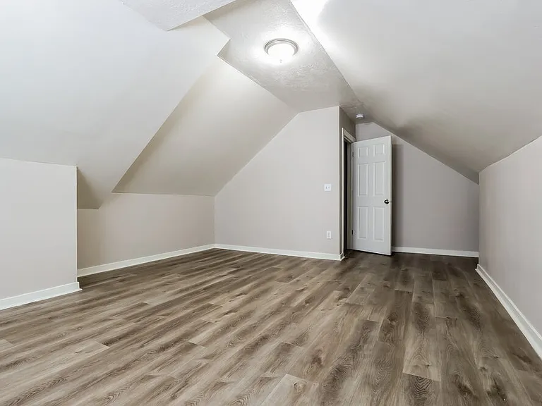 6824 N Yakima Way — Photo 18