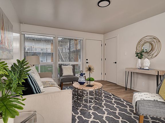 2nd image of 1938 S Douglas St #10