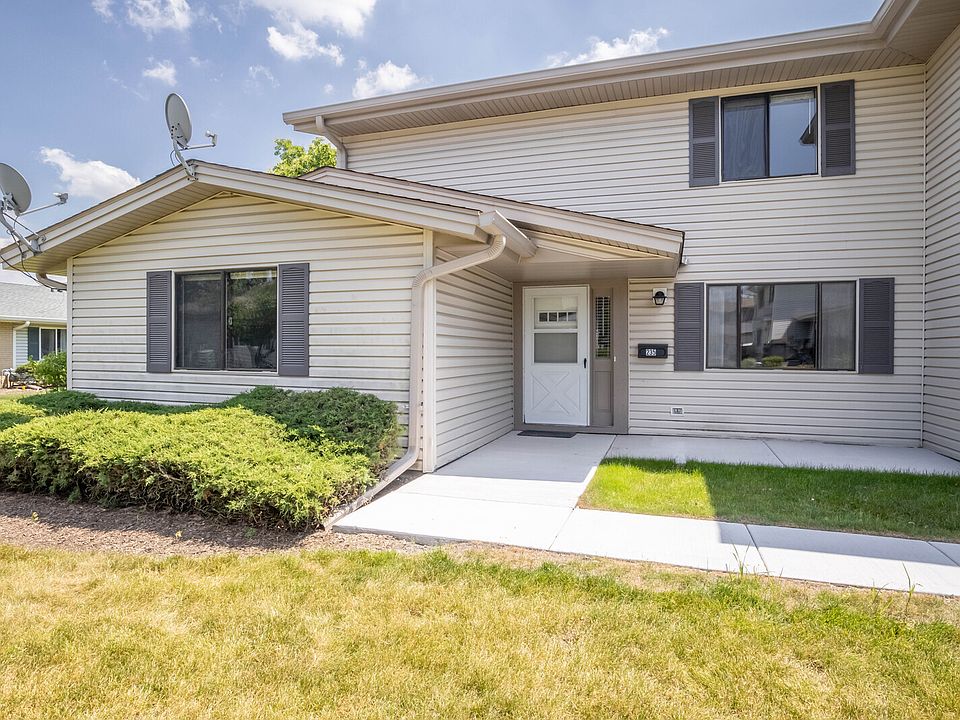 1st image of 235 Patuxet Ct