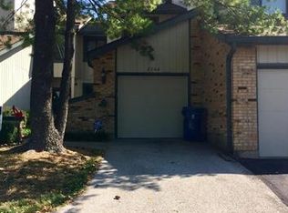 2044 Quiet Stream Dr, Maryland Heights, MO 63043