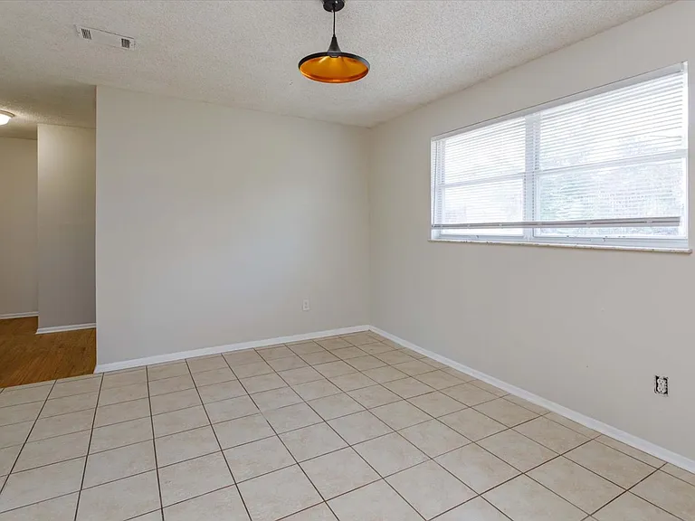 131 Langston Dr — Photo 5