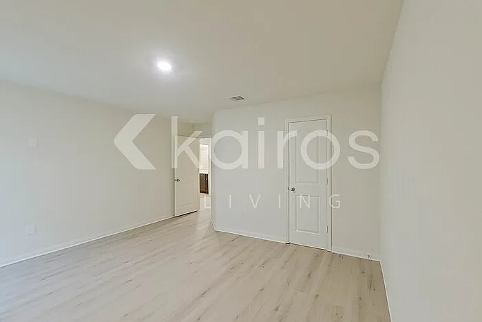 10631 Hillside Creek Dr — Photo 20