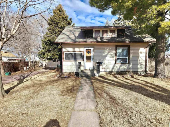 211 E 16th St, South Sioux City, NE 68776
