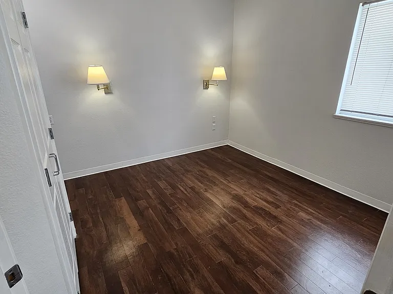 Main Street Residences — Photo 28