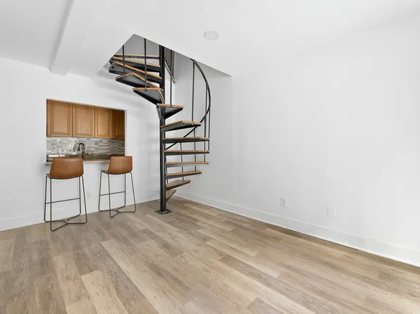 229 East 24th Street image 1 of 8