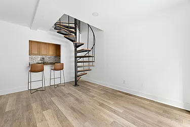 229 East 24th Street, #1