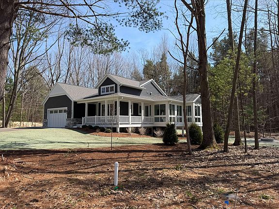 3rd image of 76831 Wood Crest Ct