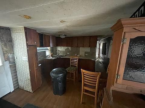 4th image of 397 Birchwood Dr