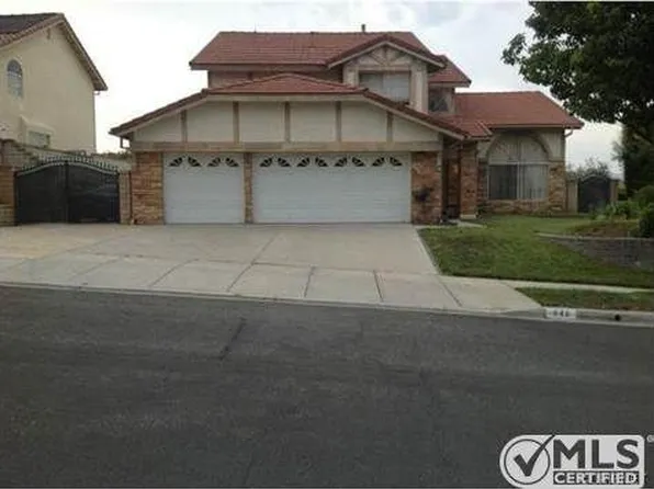 646 Azure Hills Dr, Simi Valley, CA 93065
