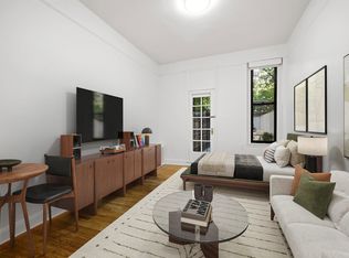 48 Greenwich Ave APT 1B, New York, NY 10011