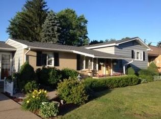 2209 Manor Dr, Ford City, PA 16226
